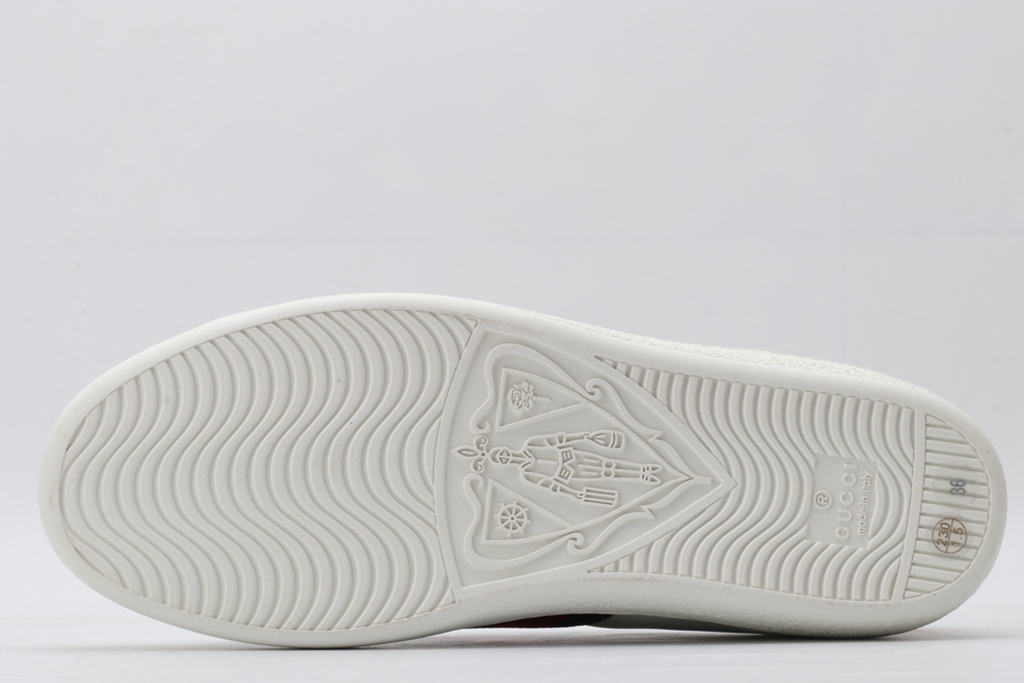 Women s Ace embroidered sneaker
